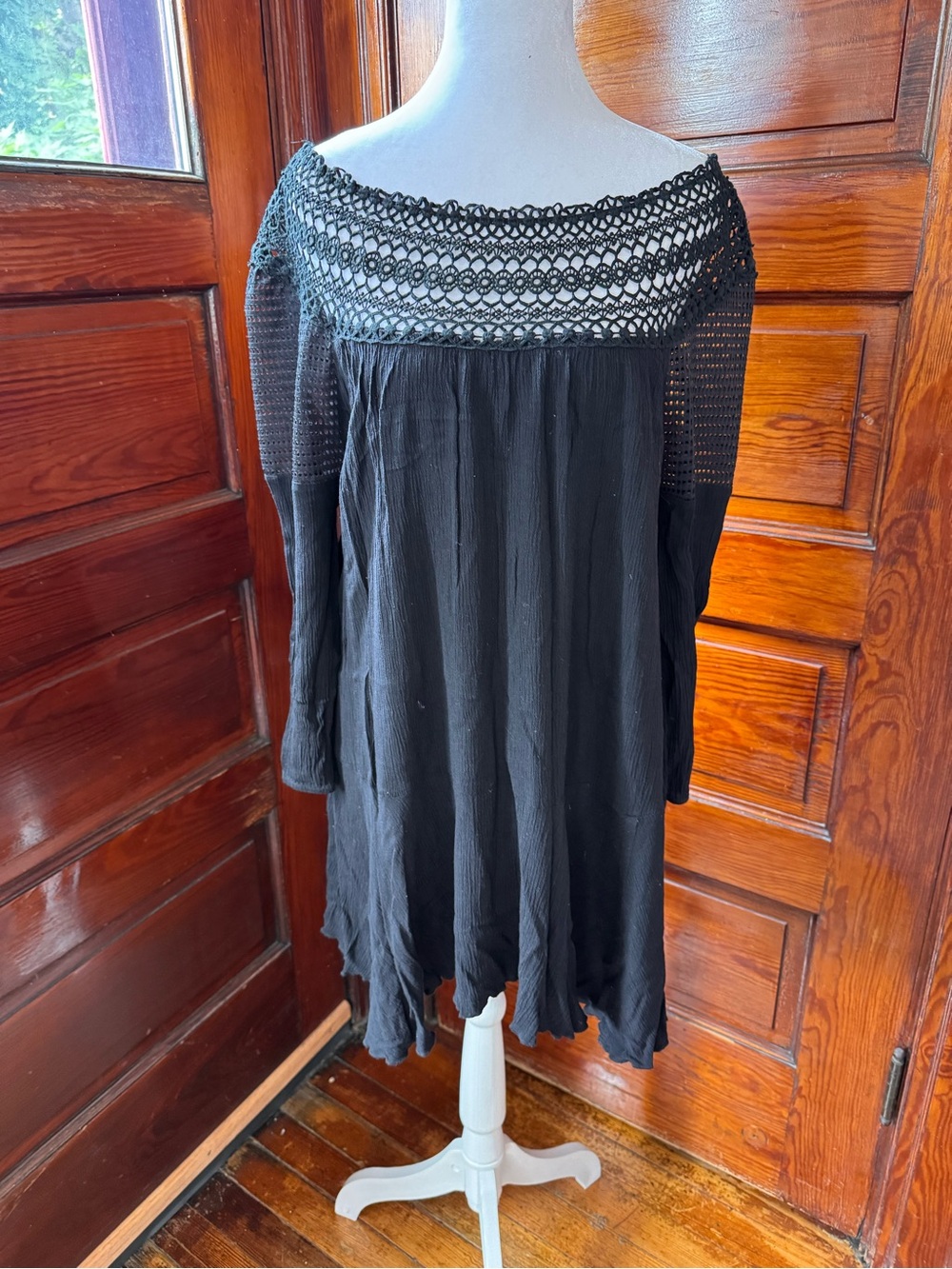 Umgee Black Crochet Yoke Tunic Top